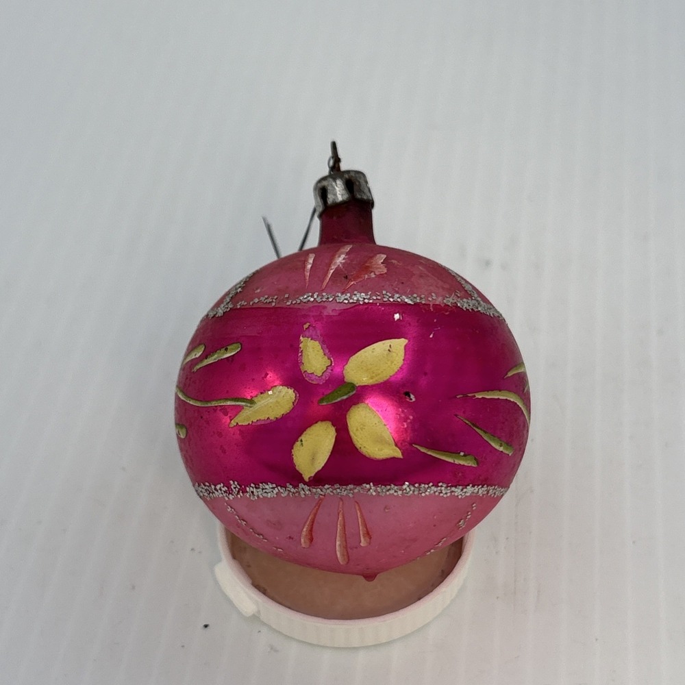 VINTAGE POLAND SANTA LAND PINK & YELLOW FLOWERS GLASS CHRISTMAS ORNAMENT